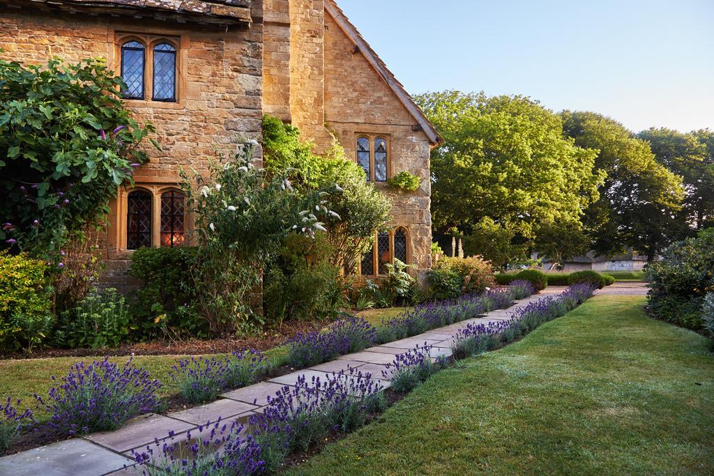 Bailiffscourt Hotel & Spa Arundel Buitenkant foto