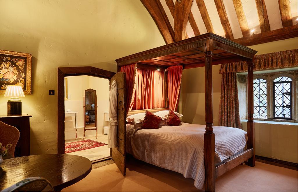 Bailiffscourt Hotel & Spa Arundel Buitenkant foto